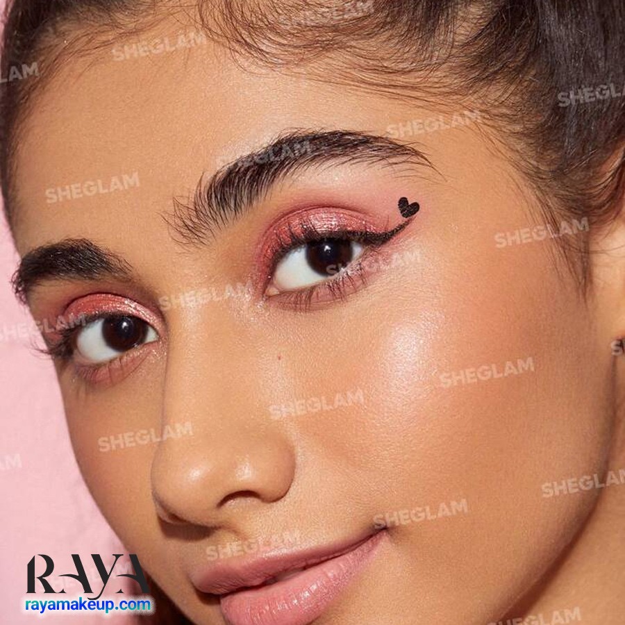 خط چشم ماژیکی دو در یک مدل هارت آیز با استامپ قلبی شیگلم Sheglam Heart Eyes 2-in-1 Stamp Eyeliner