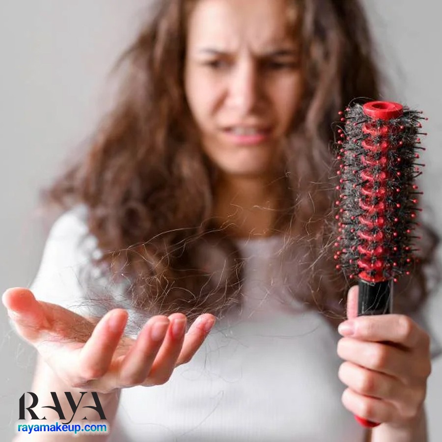 آیا یائسگی باعث ریزش مو می شود؟ علائم و راهکارهای درمانی آن چیست؟