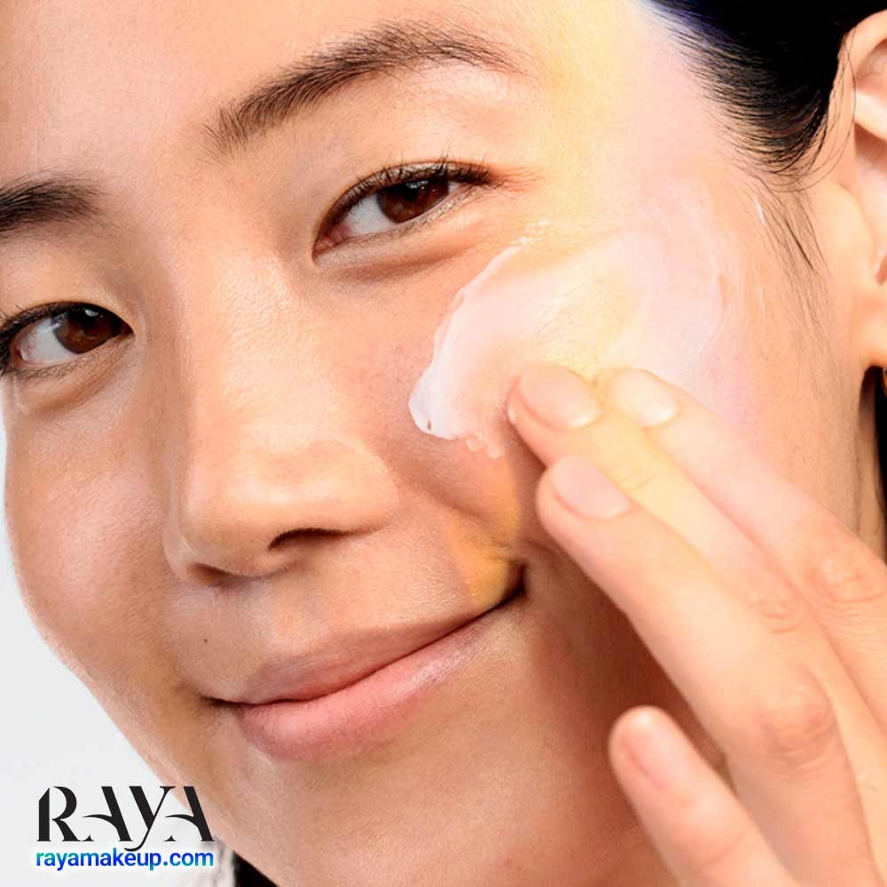 کرم مرطوب کننده و روشن کننده مدل ایون بتر کلینیکال کلینیک Clinique Even Better Clinical Brightening Moisturizer