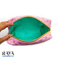 کیف لوازم آرایشی رنگ صورتی ملایم هیربرست