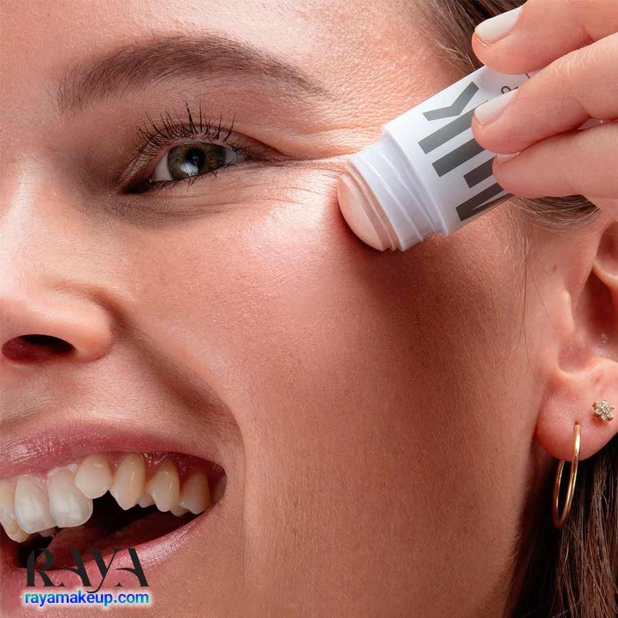 آشنایی با انواع هایلایترهای پودری، کرمی، مایع، استیکی