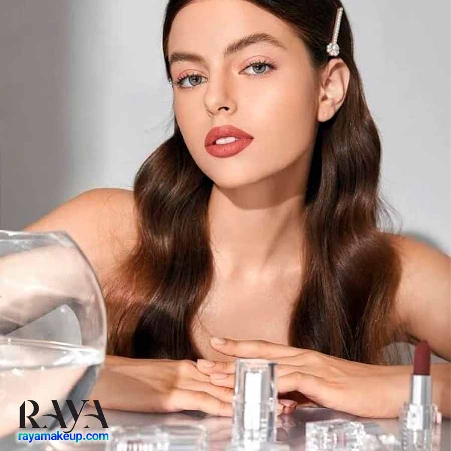 رژ لب جامد مات و مخملی مدل کازمیک کریستال مت شیگلم Sheglam Cosmic Crystal Matte Lipstick