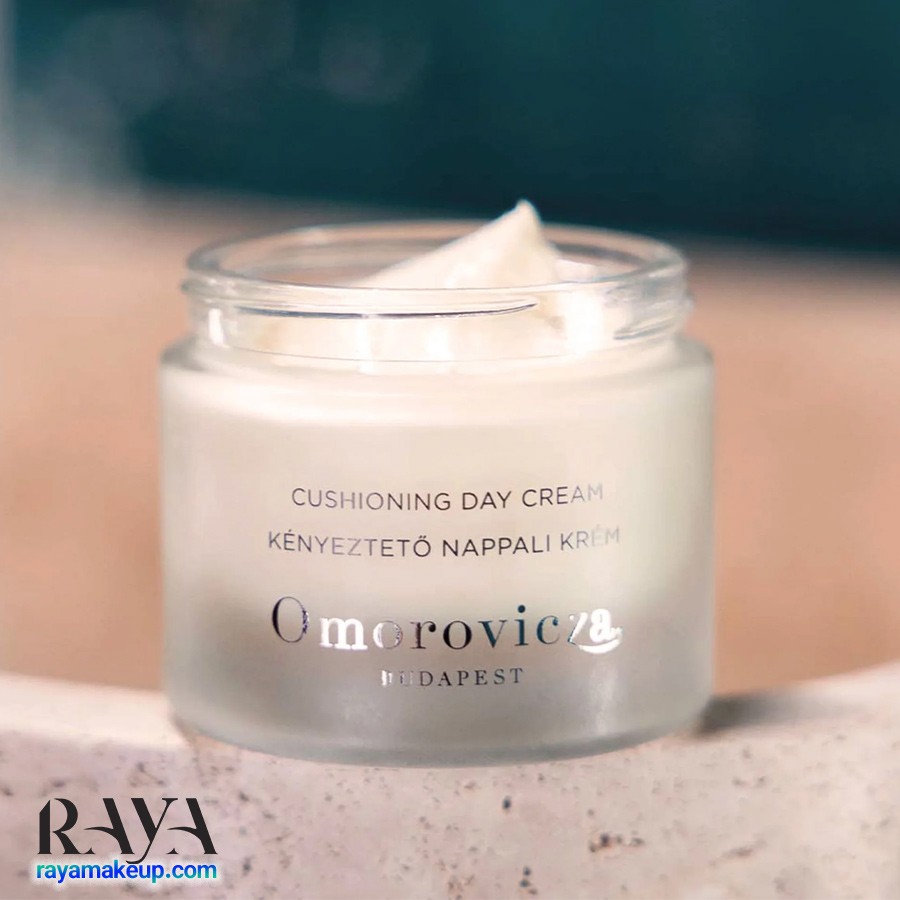 کرم روز آبرسان و جوانساز پوست اوموروویچا مدل کاشنینگ دی کریم Omorovicza Cushioning Day Cream