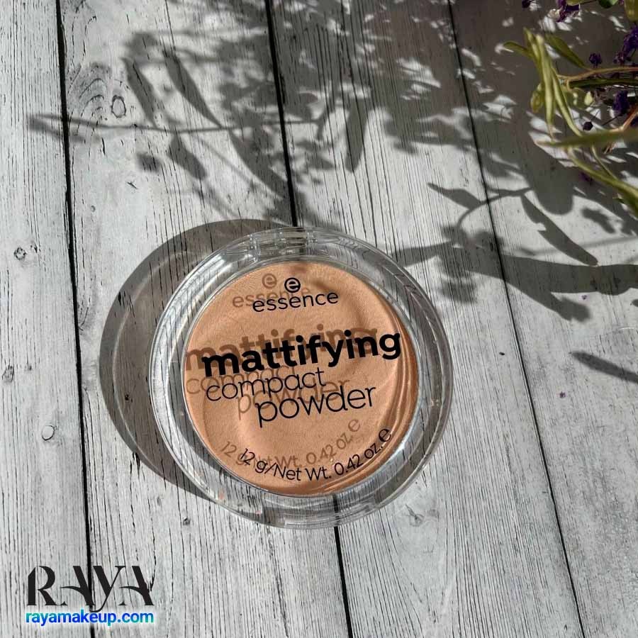 پنکک و پودر فشرده مات کننده پوست اسنس Essence Mattifying Compact Powder 