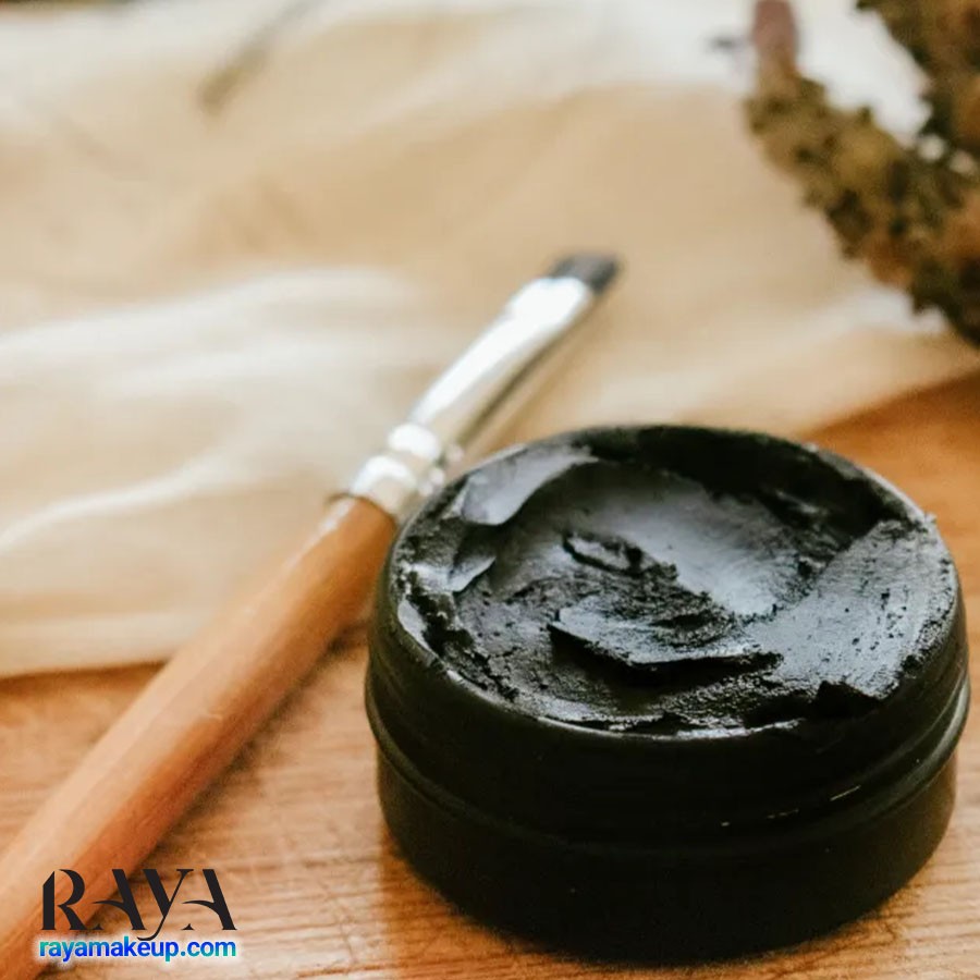 5 مرحله آسان برای ساخت خط چشم در خانه با استفاده از سایه چشم