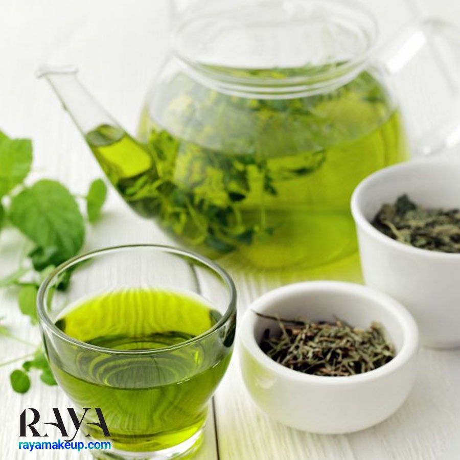 بررسی علل چرب شدن مو و راهکارهایی برای پیشگیری و رفع موهای چرب
