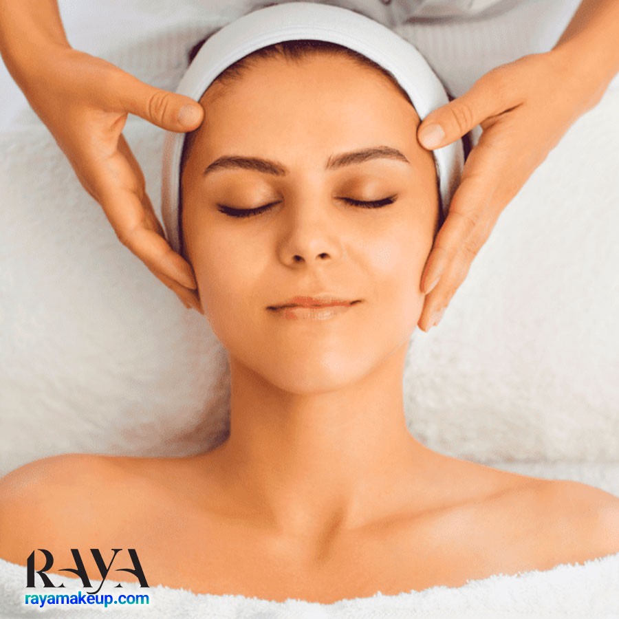 چگونه ماساژ صورت انجام دهیم؟ آموزش 7 مرحله ساده انجام ماساژ صورت در خانه
