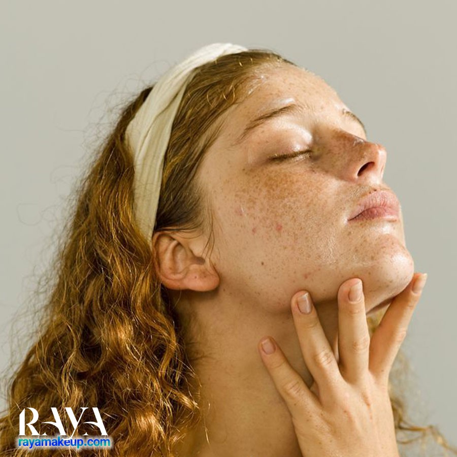 چگونه ماساژ صورت انجام دهیم؟ آموزش 7 مرحله ساده انجام ماساژ صورت در خانه