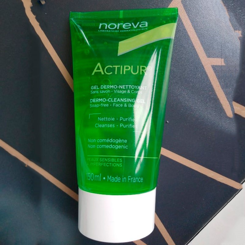 ژل شستشوی صورت اکتیپور نوروا مدل پوریفاینگ درمو کلینسینگ ژل Noreva Actipur Purifying Dermo-Cleansing Gel