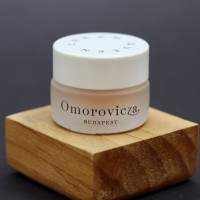 کوئین کرم اوموروویچا Omorovicza حجم 5ML