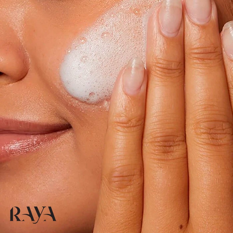 شوینده آبرسان مخصوص پوست نرمال و خشک مدل کرم به فوم سراوه CeraVe Hydrating Cream-to-Foam Cleanser For Normal to Dry Skin