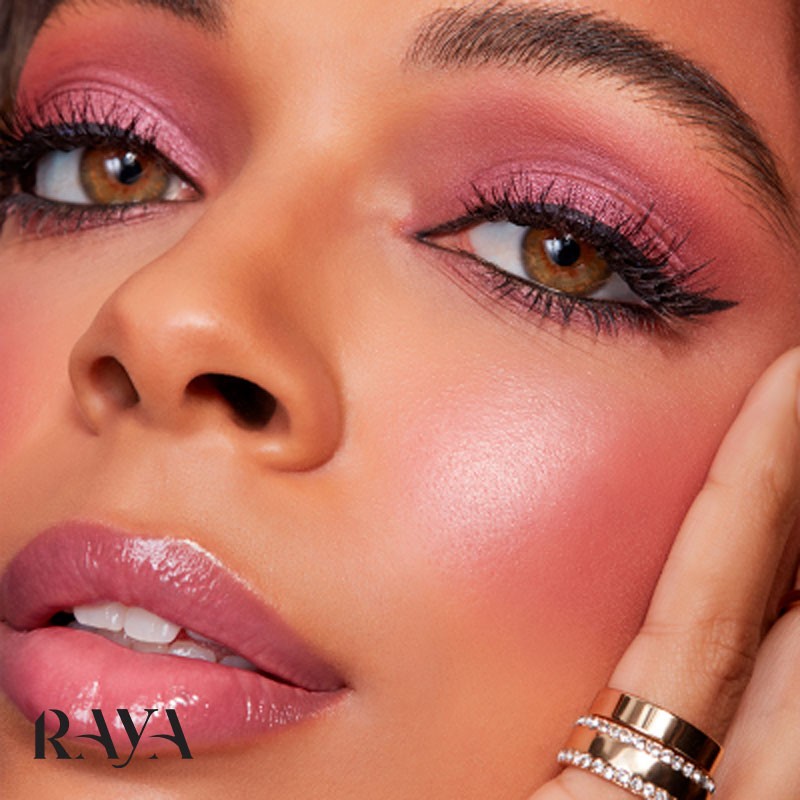 سرم لب حجم دهنده و براق کننده حاوی کلاژن بوکسوم مدل پلامپ شات کلاژن اینفیوزد Buxom Plump Shot Collagen-Infused Lip Serum