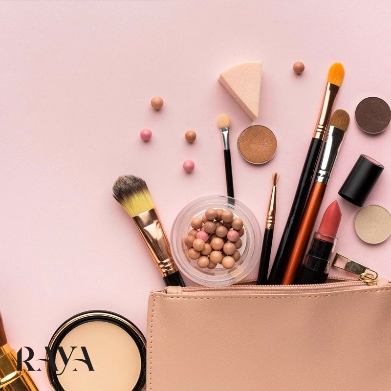 لوازم آرایشی ضروری برای مسافرت