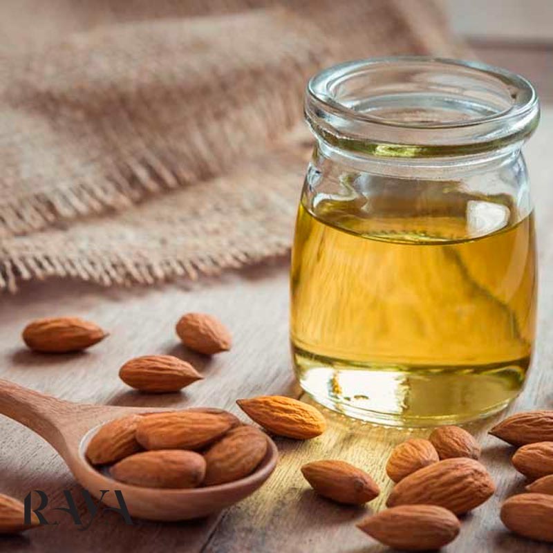 آشنایی با فواید روغن بادام برای پوست و مو و ناخن