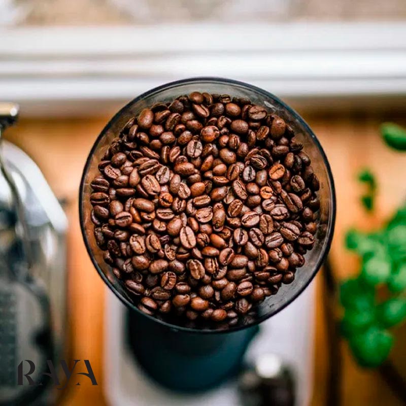 از مزایای شگفت انگیز کافئین و قهوه برای سلامت پوست و مو چه می دانید؟