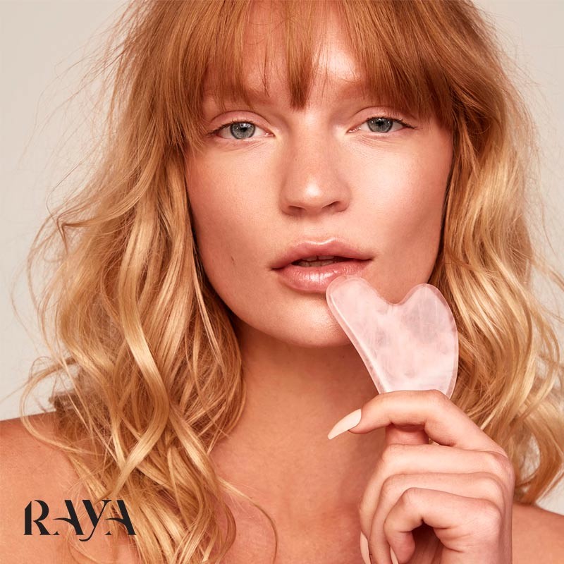 ماساژور صورت سنگ گوا شا رز کوارتز صورتی کوآ لایف Koa Life Rose Quartz Gua Sha Massager 
